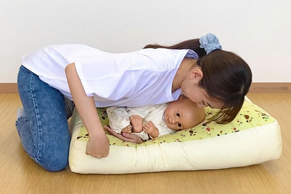 赤ちゃんの寝かせ方 腕を抜く