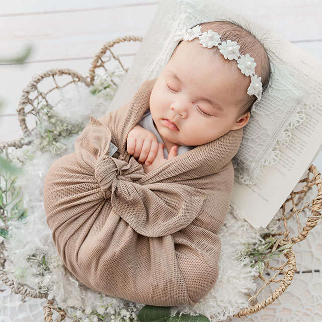 おひなまき（おくるみ）【ベビハグ】 | 製品情報 | トコちゃんベルトの